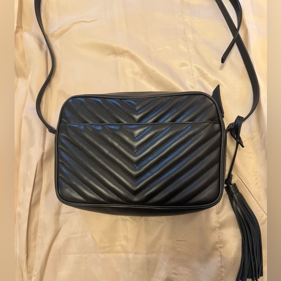Saint Laurent Lou Camera Bag, worn twice. Bought Dec 23@ authorized SL boutique - Picture 16 of 16